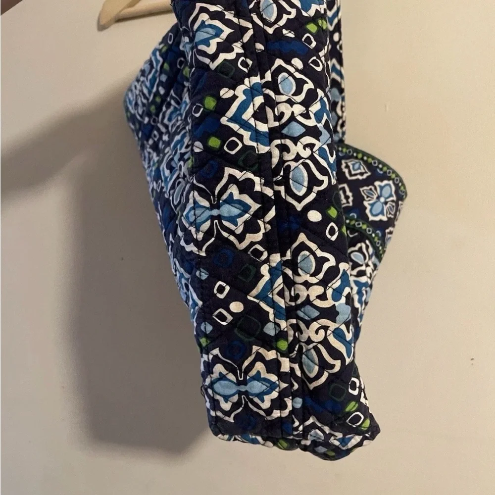 Vera Bradley damage handles